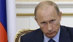 Putin přirovnal akci v Libyi za křižácké tažení, Medveděv to odmítl